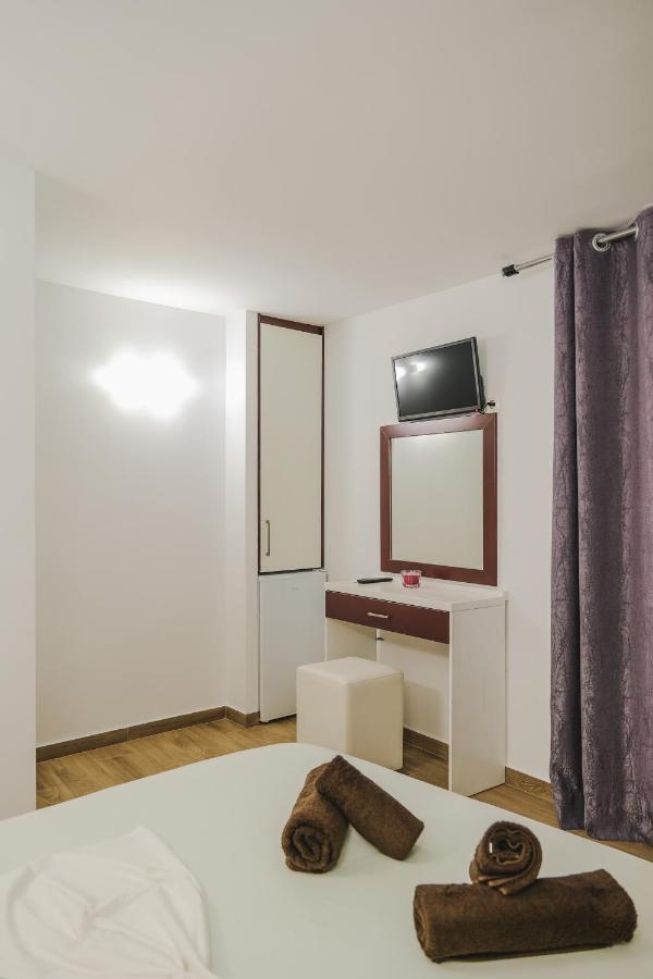 Fori'S Rooms Himarë Eksteriør billede